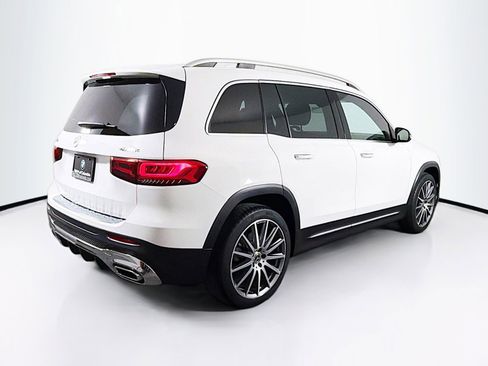 Used 2021 Mercedes-Benz GLB 250 4MATIC image 7