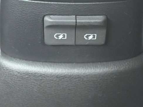 Used 2025 Nissan Kicks Play S FWD image 13