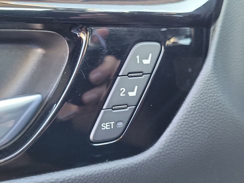 Used 2023 Honda CR-V EX-L image 16