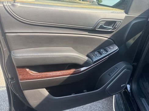 Used 2019 GMC Yukon XL SLT w/ Open Road Package image 24