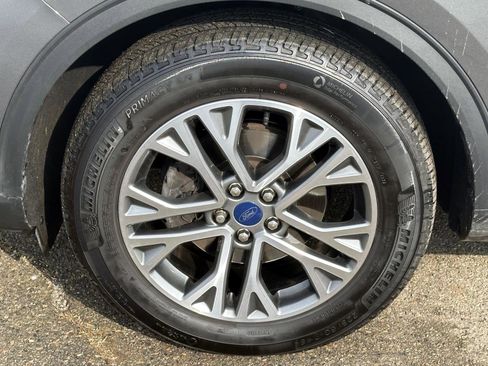 Used 2022 Ford Escape SEL image 8