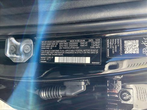 New 2026 Volvo EX30 Cross Country Ultra w/ Protection Package Premier image 36