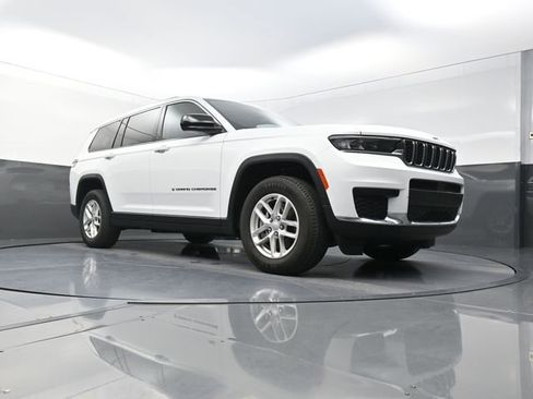 Used 2023 Jeep Grand Cherokee L Laredo RWD image 43