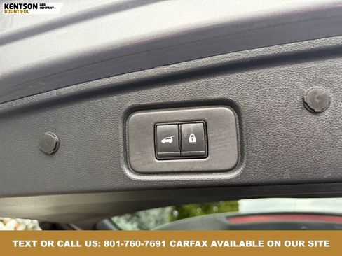 Used 2025 Nissan Pathfinder SV image 39