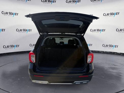 Used 2024 Ford Explorer XLT w/ Equipment Group 202A image 16