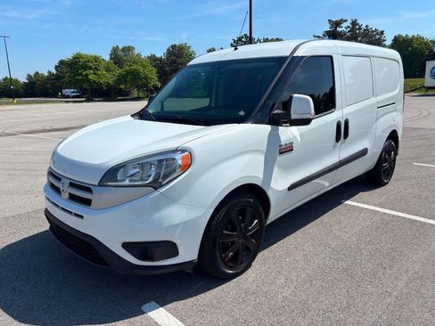 Used 2018 RAM ProMaster City Tradesman SLT FWD image 4