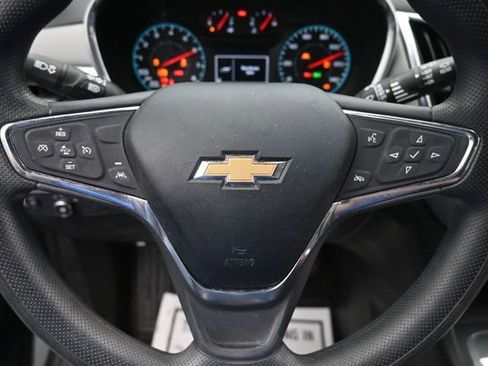 Used 2021 Chevrolet Equinox LS w/ LS Convenience Package FWD image 15