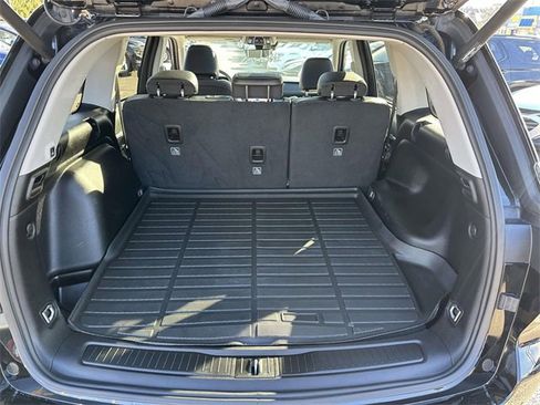 Used 2024 Jeep Grand Cherokee Limited w/ Luxury Tech Group II image 14