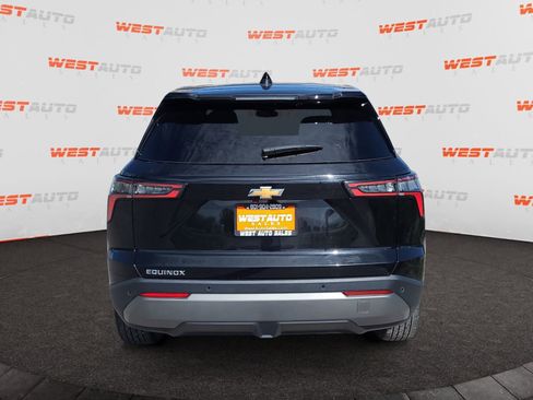 Used 2025 Chevrolet Equinox LT FWD image 4