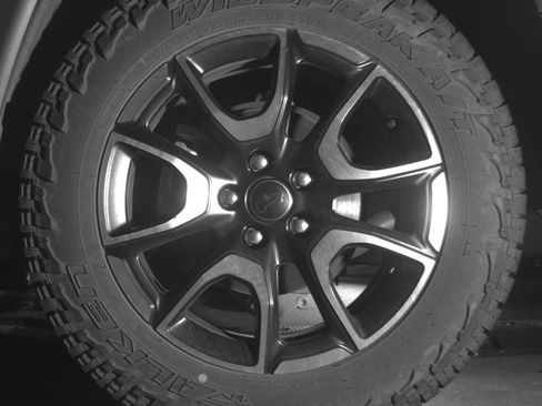 Used 2025 Jeep Compass Trailhawk image 11