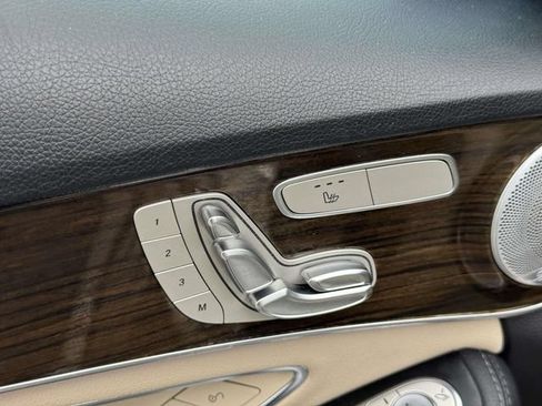 Used 2019 Mercedes-Benz C 300 Sedan image 24