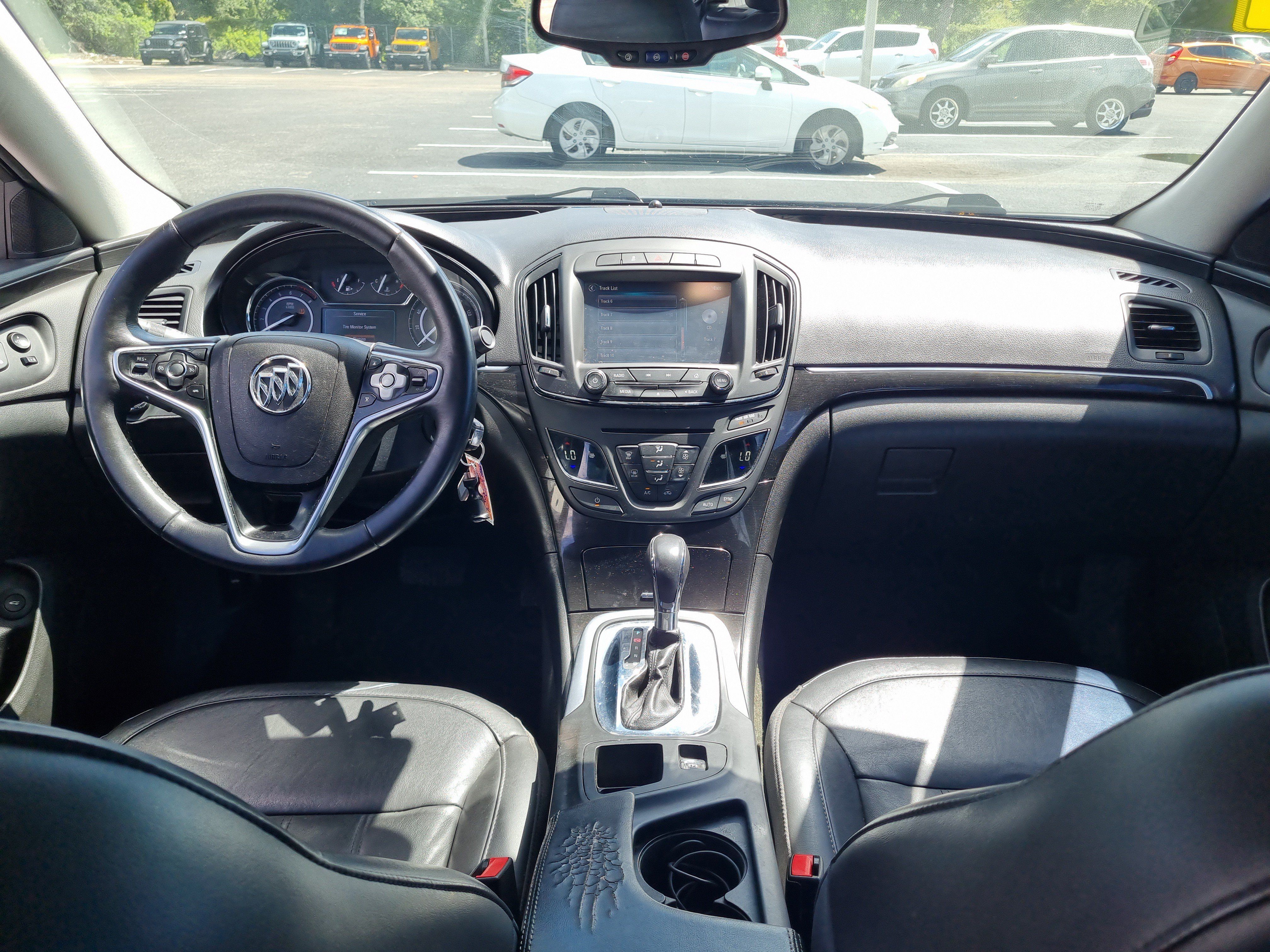 Used 2017 Buick Regal Sport Touring FWD image 12