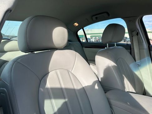 Used 2008 Buick Lucerne CXL w/ Driver Confidence Package image 29