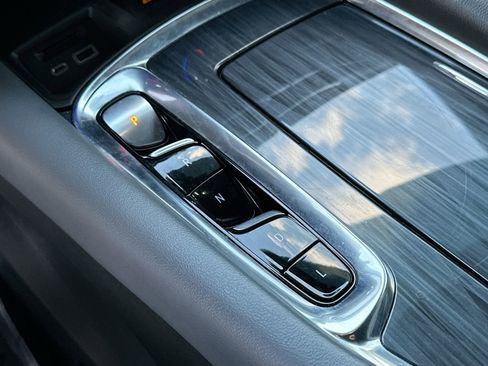 Used 2024 Buick Enclave Premium image 20