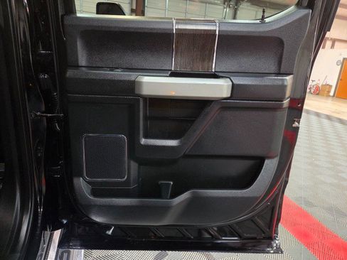 Used 2021 Ford F450 Lariat image 36