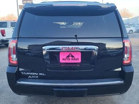 Used 2017 GMC Yukon XL Denali w/ Open Road Package image 23