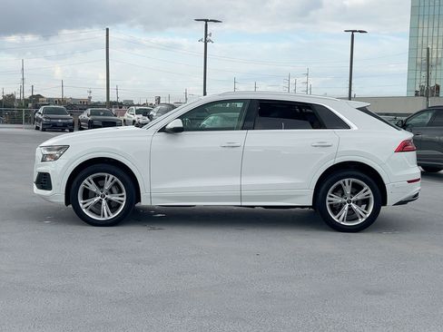Used 2023 Audi Q8 Premium Plus image 2
