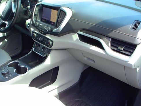 Used 2019 GMC Terrain SLT w/ Preferred Package AWD/4WD image 25