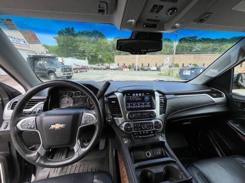 Used 2015 Chevrolet Tahoe LTZ AWD/4WD image 10