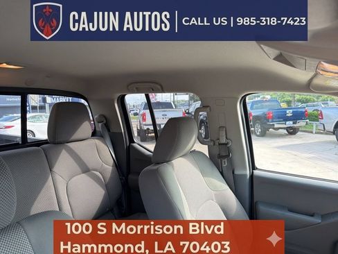 Used 2015 Nissan Frontier SV RWD image 17