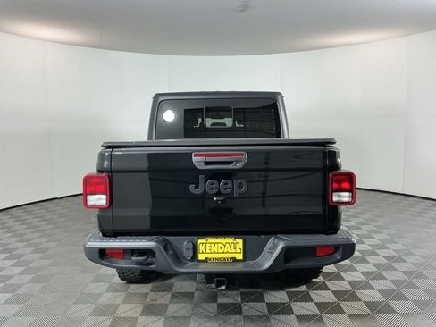 Used 2021 Jeep Gladiator Sport AWD/4WD image 5