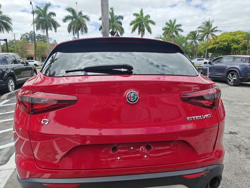 Used 2021 Alfa Romeo Stelvio Sprint w/ Sun & Sound Package AWD/4WD image 10