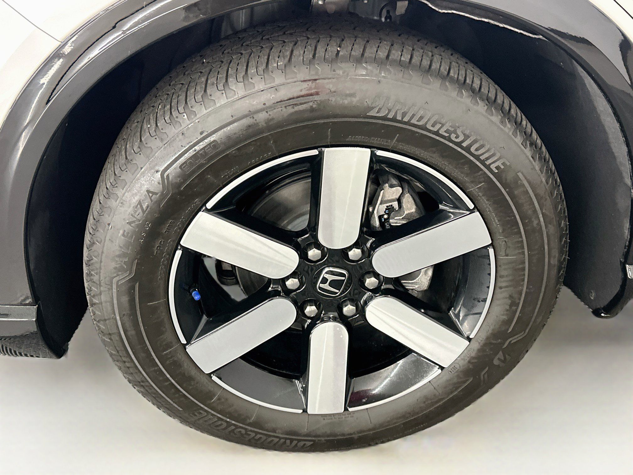 Used 2024 Honda Prologue Touring image 11
