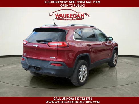 Used 2014 Jeep Cherokee Latitude w/ Comfort/Convenience Group AWD/4WD image 3