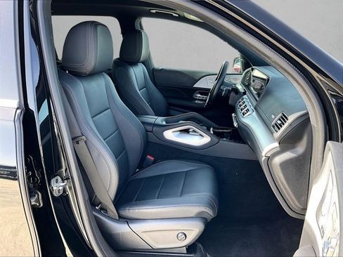 Certified 2025 Mercedes-Benz GLS 450 4MATIC image 9