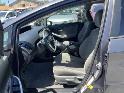Used 2015 Toyota Prius Two FWD image 15
