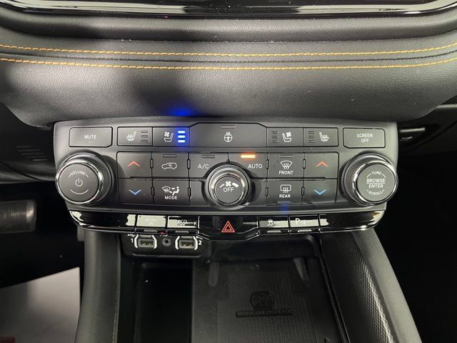 Used 2023 Dodge Durango R/T AWD/4WD image 34