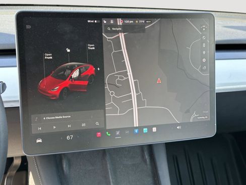 Used 2021 Tesla Model Y Long Range image 26