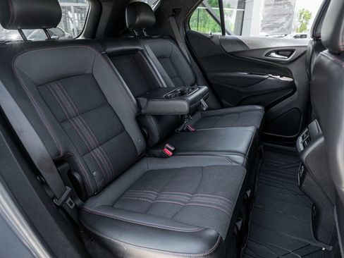 Used 2022 Chevrolet Equinox RS w/ Infotainment Package AWD/4WD image 39