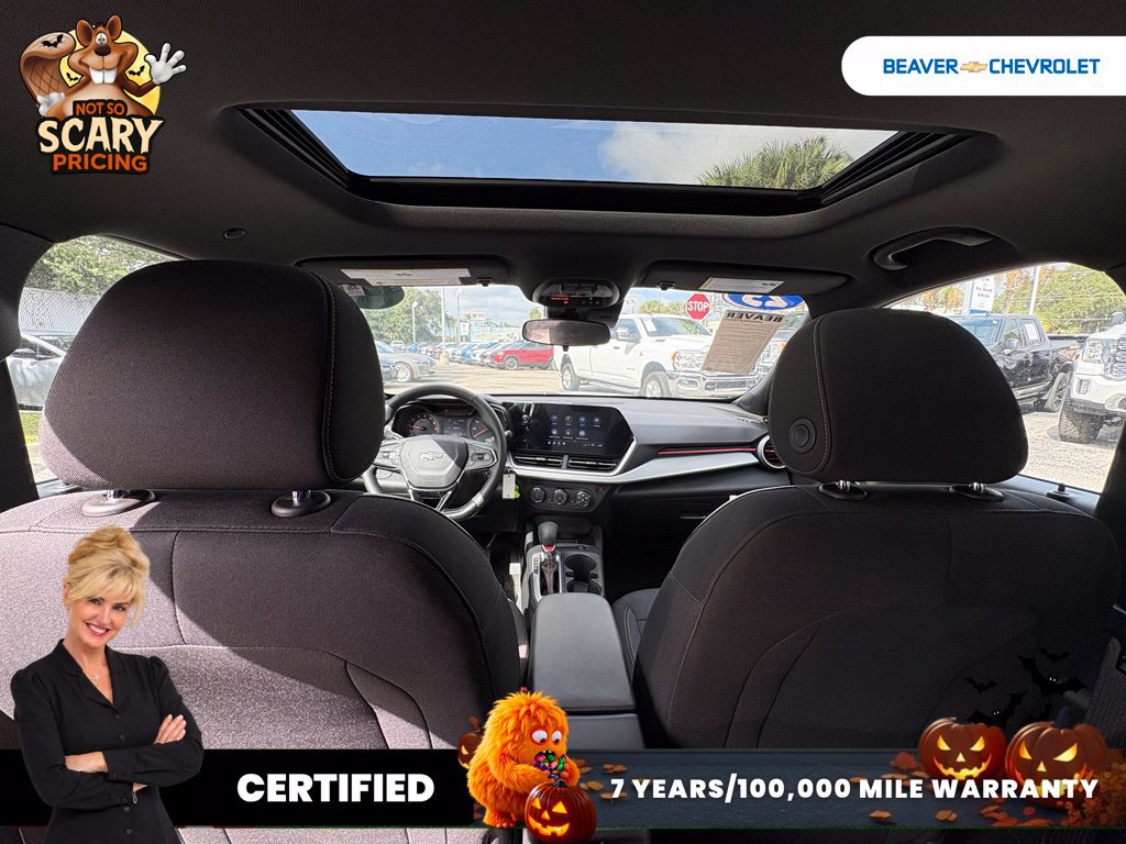 Used 2025 Chevrolet Trax RS w/ Sunroof Package FWD image 15