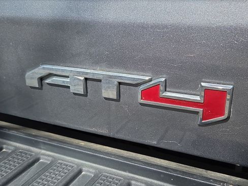 Used 2022 GMC Sierra 1500 AT4 w/ AT4 Premium Package image 4