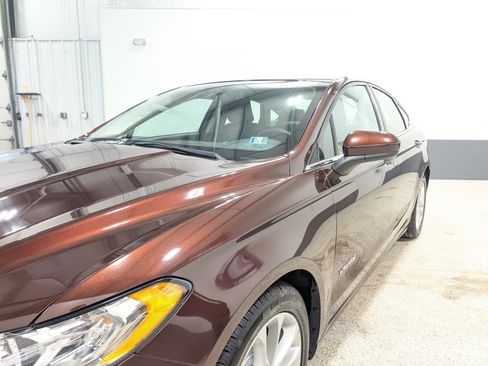 Used 2019 Ford Fusion SE image 7
