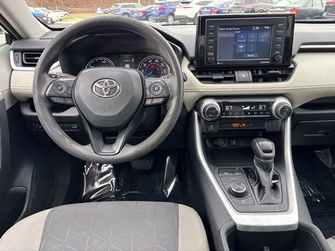 Certified 2022 Toyota RAV4 XLE image 24