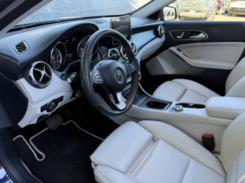 Used 2018 Mercedes-Benz GLA 250 4MATIC image 30