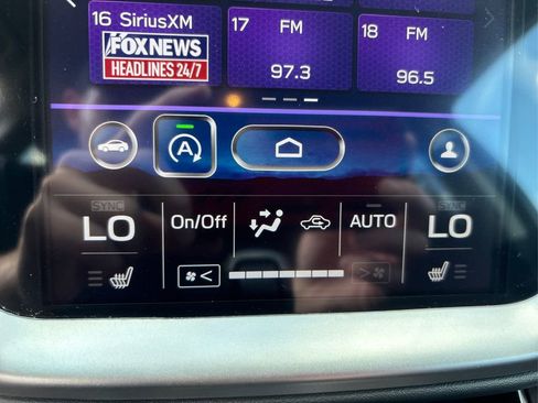 Used 2022 Subaru Outback Premium image 29