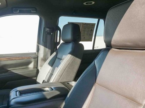 Used 2023 Chevrolet Tahoe Z71 w/ Z71 Off-Road Package image 18