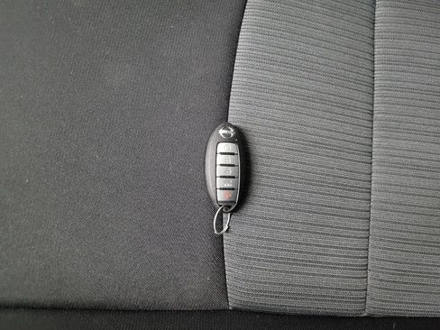 Used 2020 Nissan Sentra SV image 32