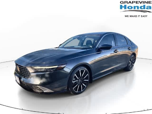 Used 2023 Honda Accord Touring image 1