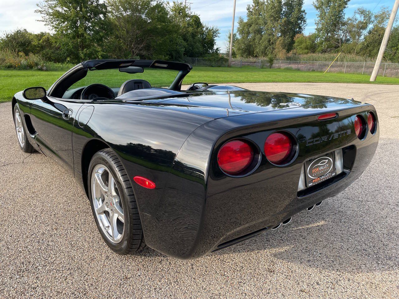 Used 2003 Chevrolet Corvette Convertible w/ Preferred Equipment Group1 RWD image 8