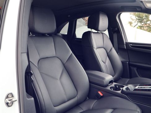 New 2026 Porsche Macan S AWD/4WD image 24