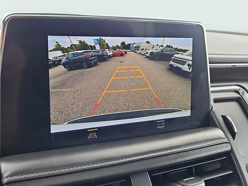 Used 2022 Chevrolet Tahoe Z71 AWD/4WD image 17