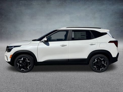 New 2026 Kia Seltos S image 3