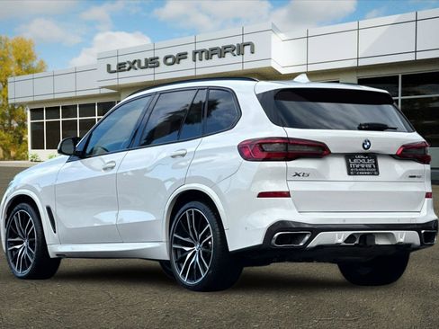 Used 2019 BMW X5 xDrive40i w/ M Sport Package image 3