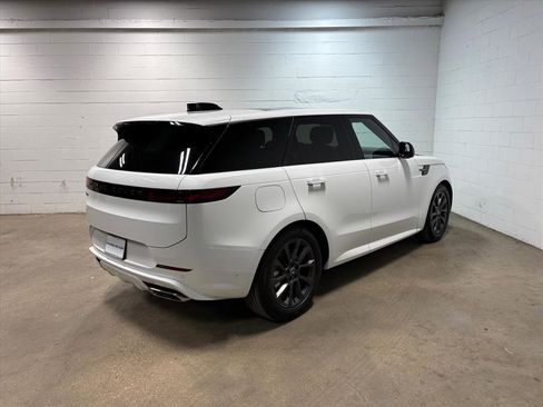 New 2025 Land Rover Range Rover Sport Dynamic SE image 6