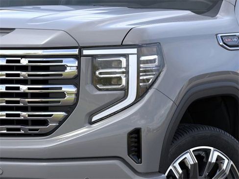 New 2025 GMC Sierra 1500 Denali w/ Denali Reserve Package image 10