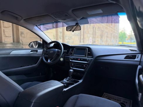 Used 2018 Hyundai Sonata SE FWD image 11